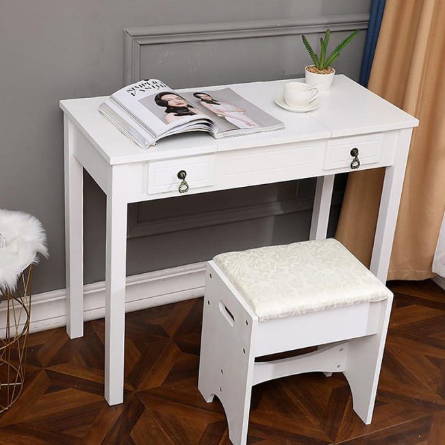 Flip-top Mirror Makeup Dressing Table