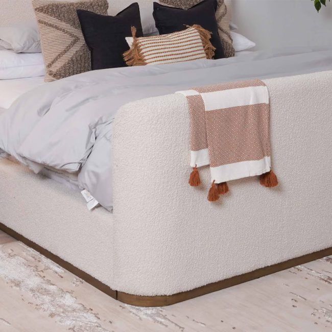 High-Quality Elegant Mossman Bed