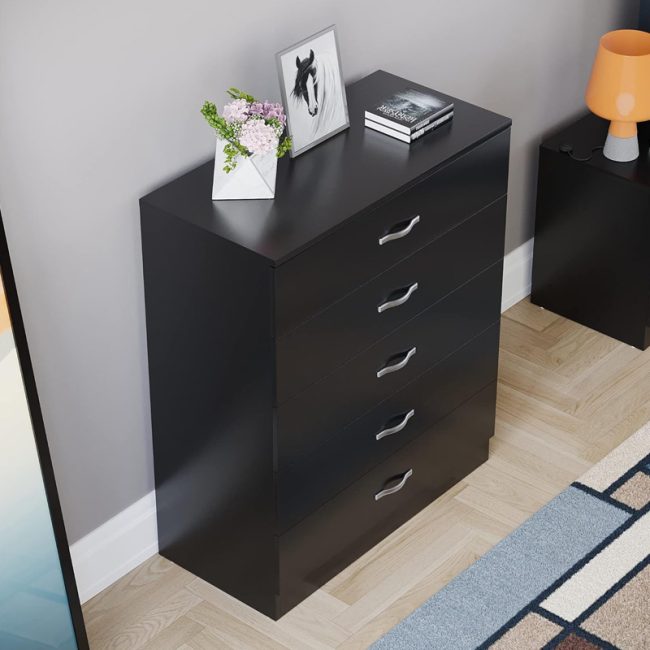 Modern Style Riano Chest of Drawers