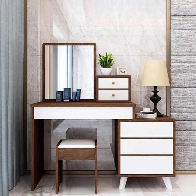 Premium Quality Dressing Table with Mirror