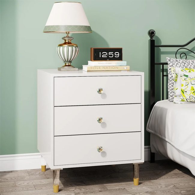 Modern3-Drawer Nightstand with Storage