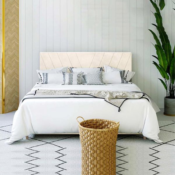 Virginia Fabric Tufted Bed